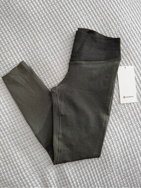 NWT Lululemon Seamless Training High-Rise Tight 25"